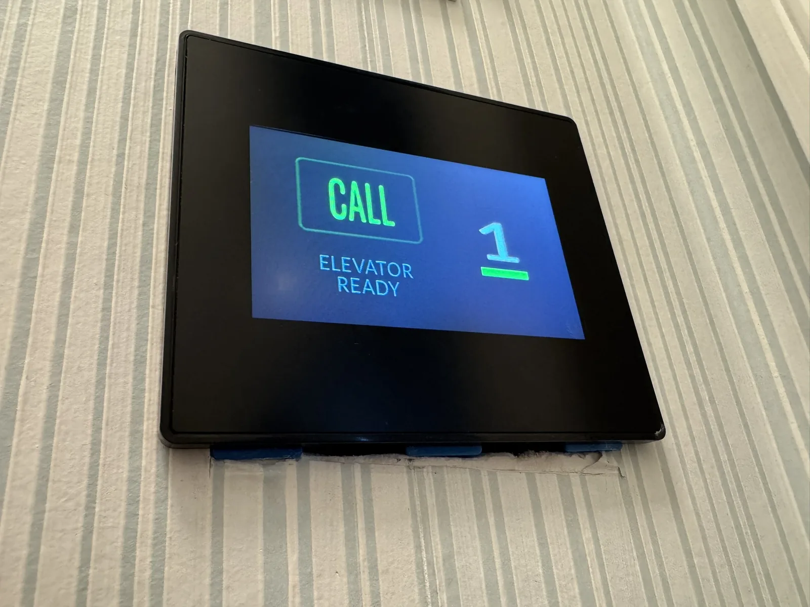 Elevator hall station with call display